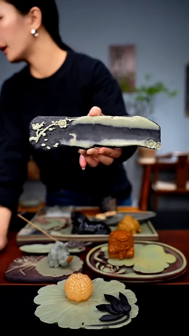 紫袍玉梅花香插摆件