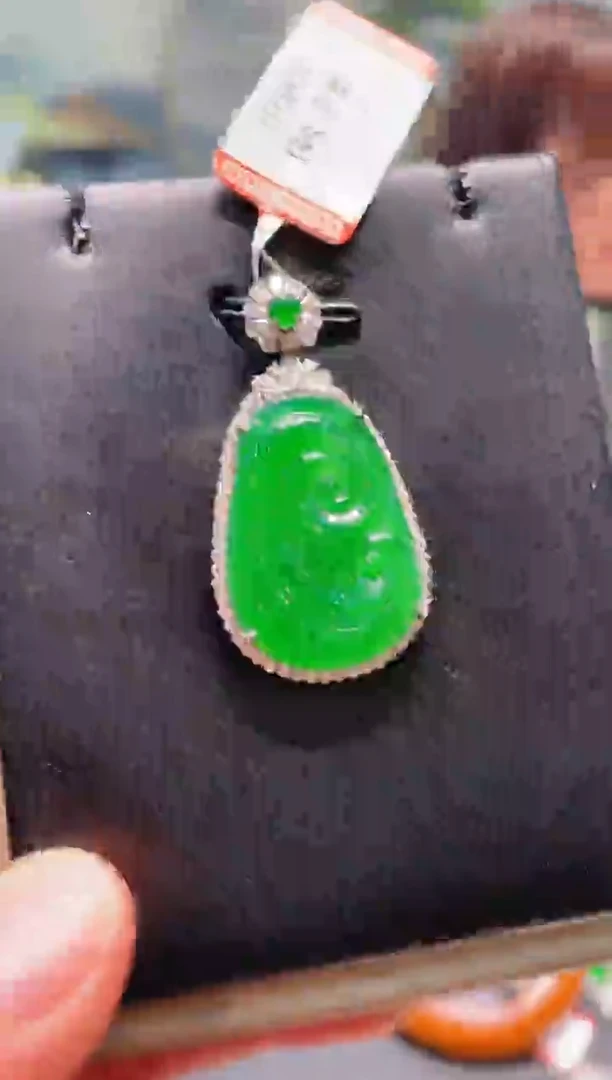 【闪购商品】翡翠颈饰18K金镶嵌天然A货翡翠A61