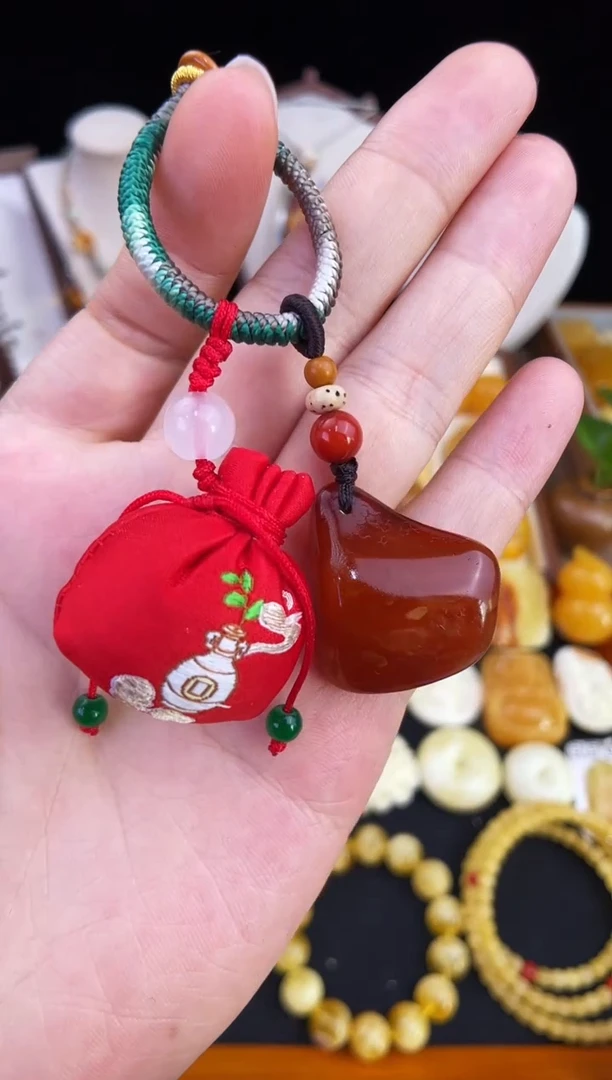 琥珀未镶嵌珠宝奇石柒月