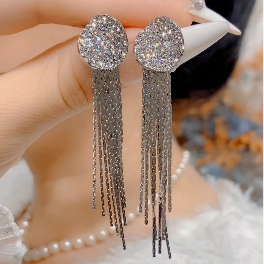 铜合金合成锆石耳饰 气质轻奢时尚百搭长款个性重工满钻F902