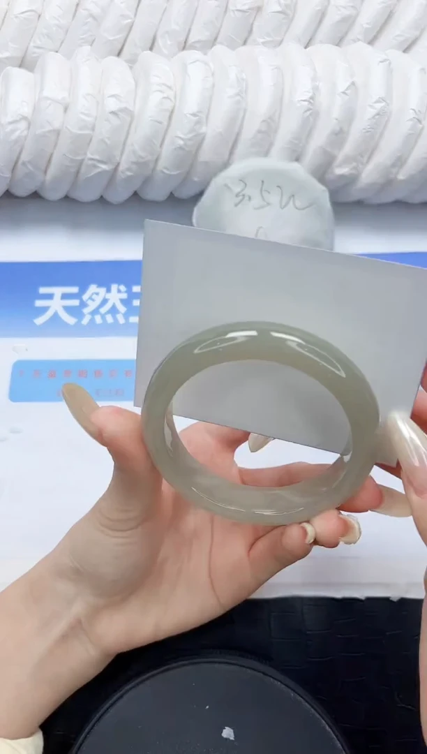 石英质玉手镯未镶嵌258-62