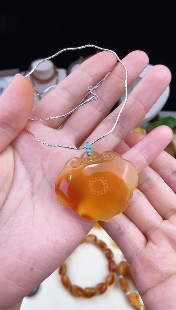 琥珀未镶嵌珠宝奇石柒月