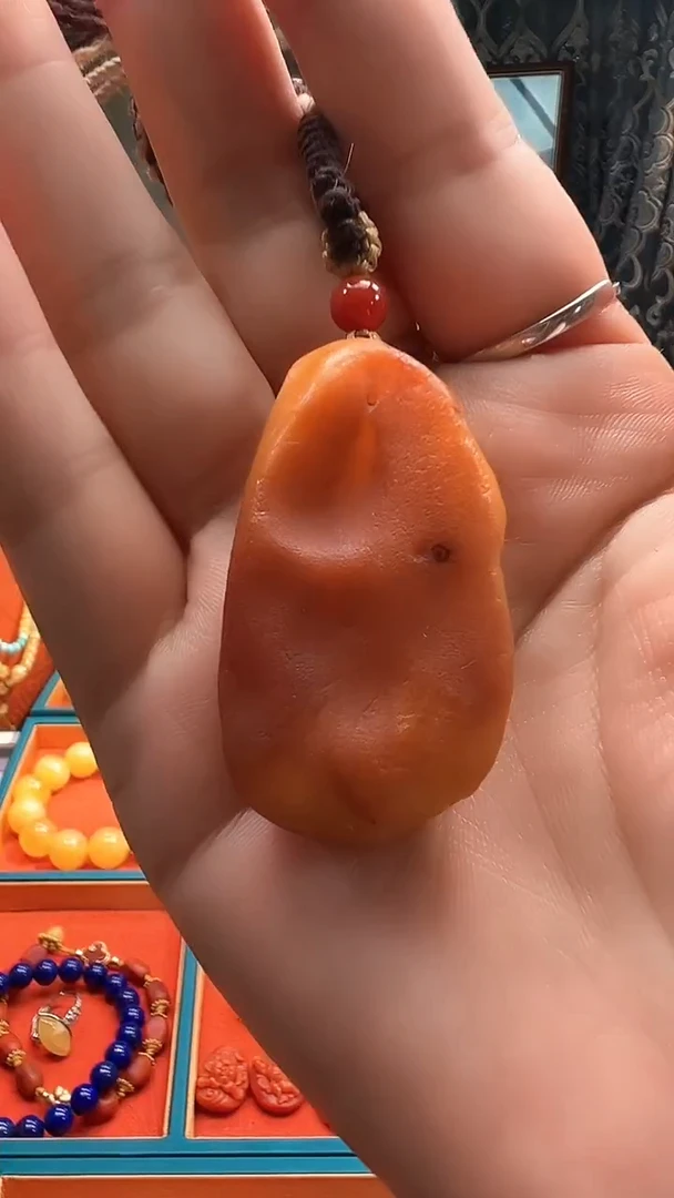 蜜蜡颈饰未镶嵌蜜蜡全皮吊坠