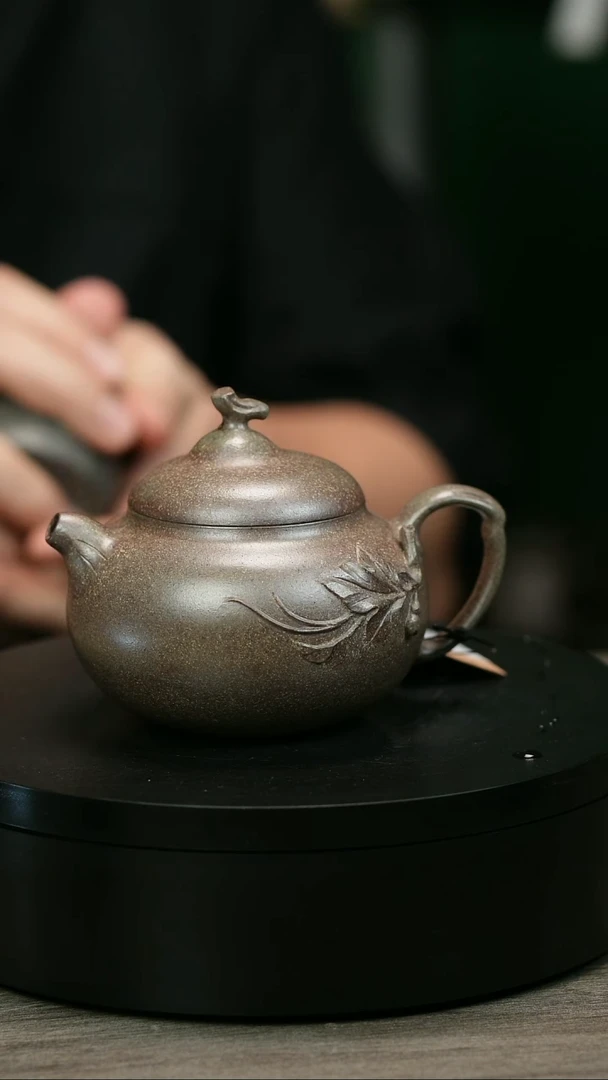 茶壶紫砂大*H2173周卓琴段泥茄瓜