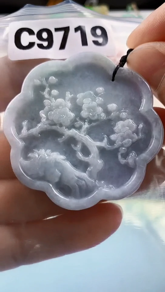 翡翠未镶嵌颈饰天然翡翠吊坠挂件