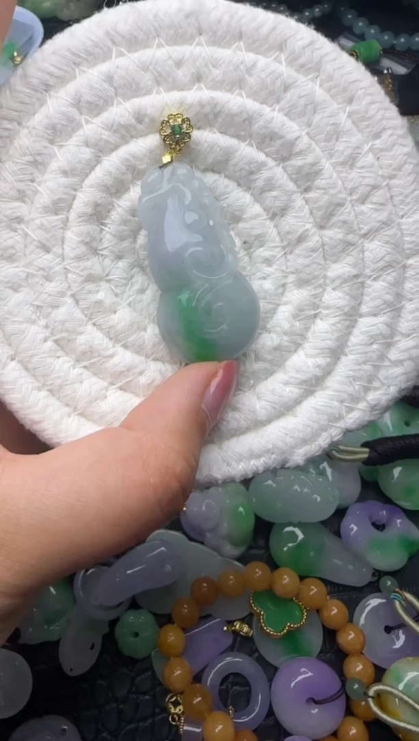 颈饰未镶嵌翡翠缅甸翡翠吊坠