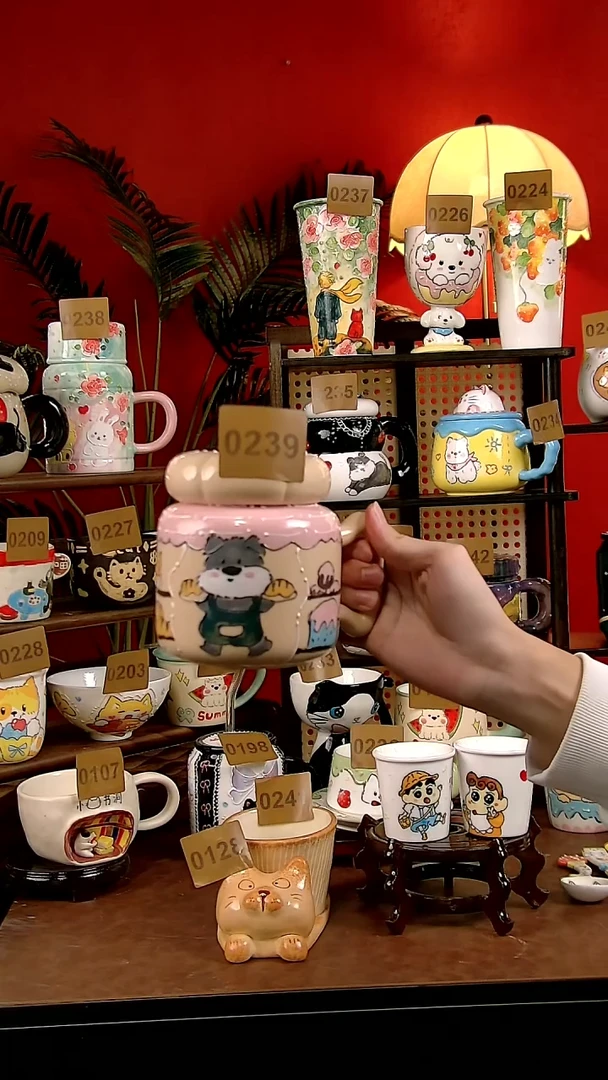 杯子景德镇陶瓷手绘卡通风雪纳瑞带盖把手杯（预售5天左右）