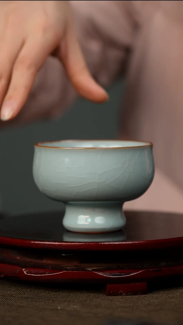 樊卫星 天蓝 高足杯