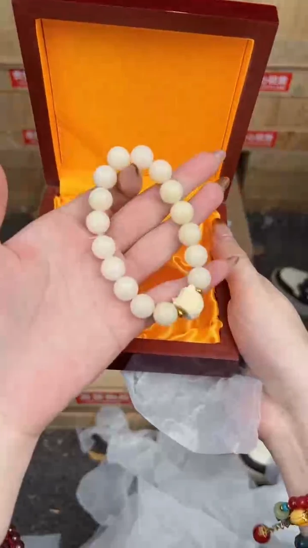 甄得帅文玩阁白玉菩提链接@@SP141