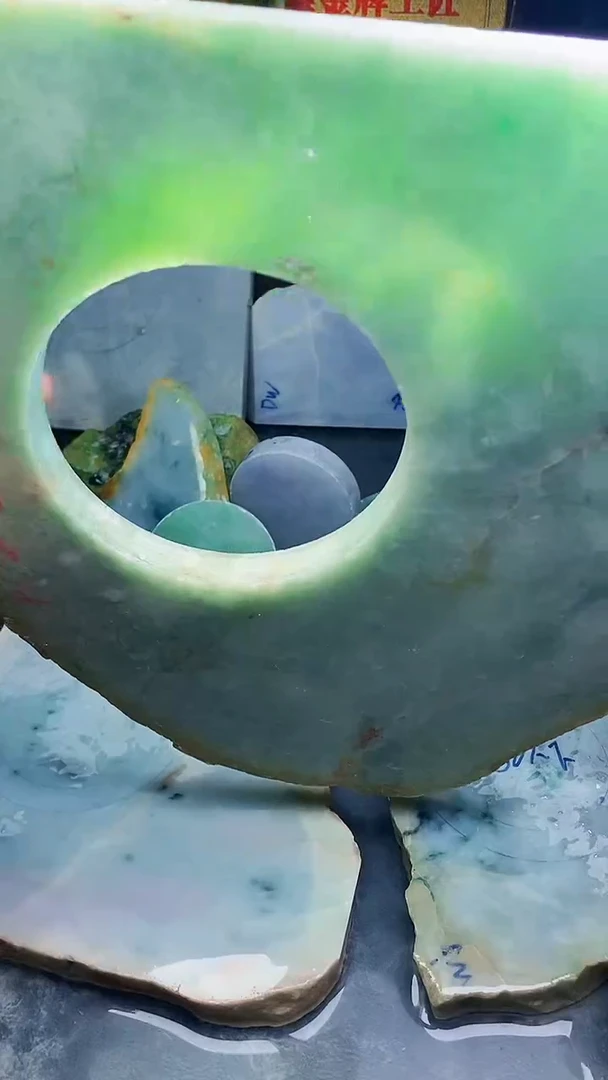 未镶嵌挂件翡翠小雨258