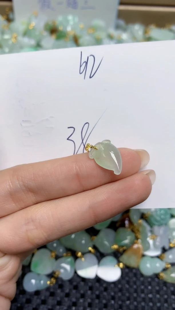 【闪购商品】翡翠颈饰18K金镶嵌天然缅甸A货翡翠