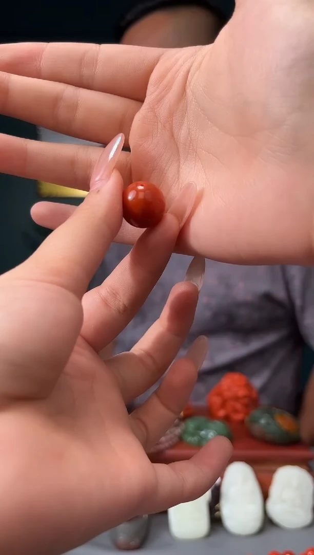 南红玛瑙未镶嵌颈饰不****气吊坠