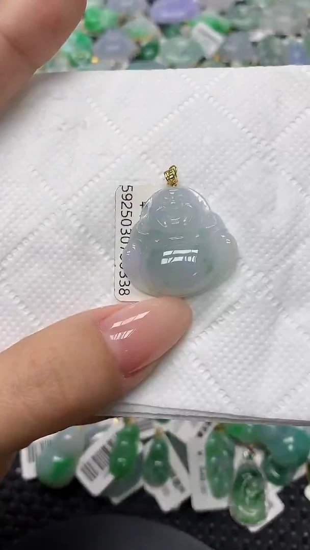 颈饰18K金镶嵌翡翠11111111111