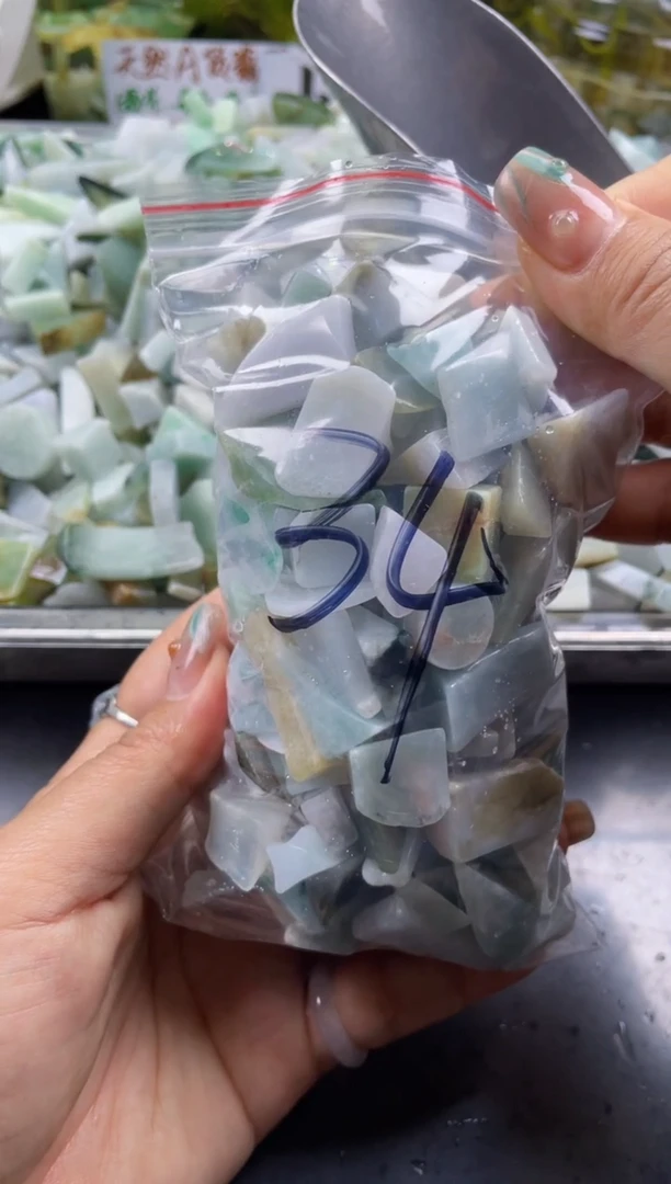 配石翡翠天然翡翠小号500克34