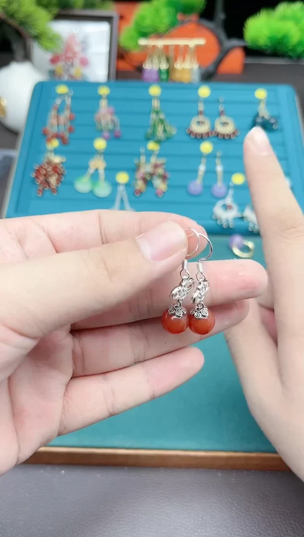 【闪购商品】南红玛瑙耳饰银S925镶嵌415000