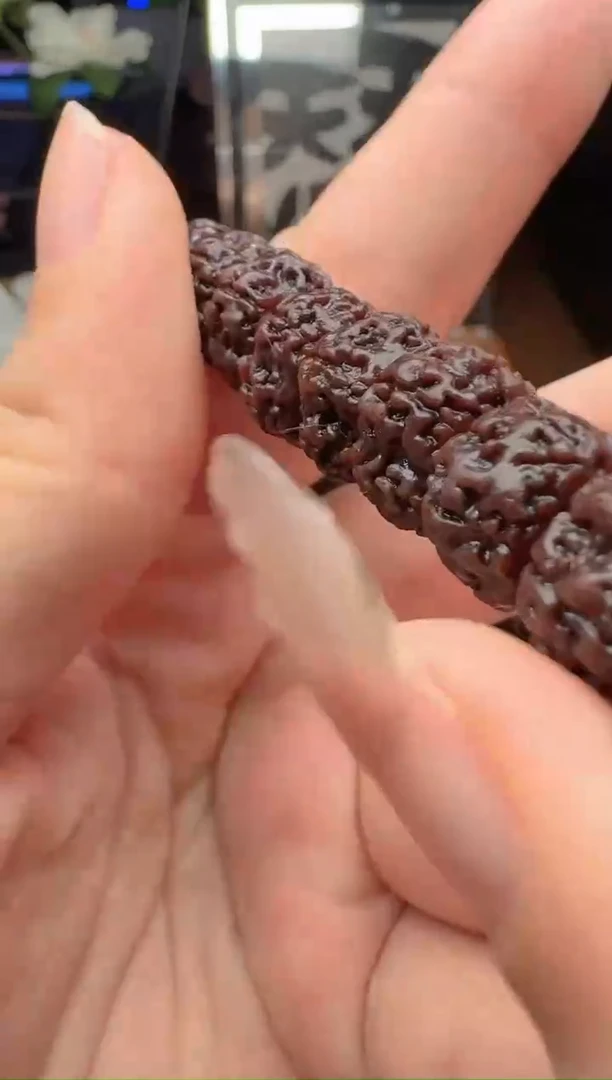 金刚菩提吊坠藏切平细手持