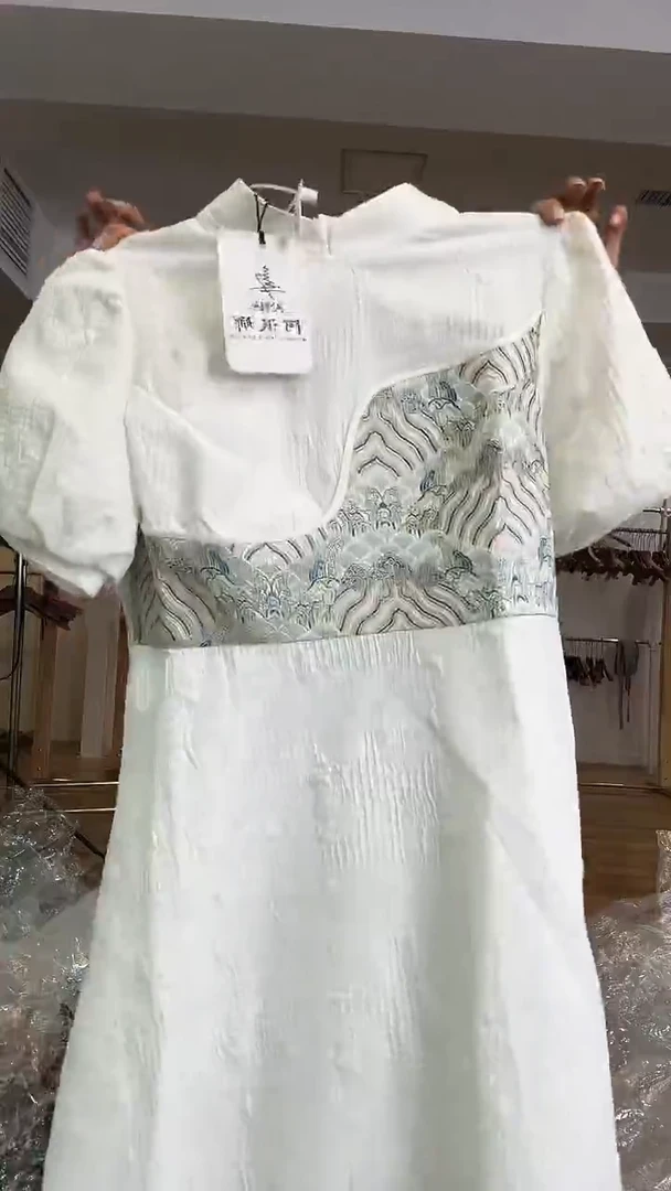 连衣裙       XL码        110-120斤