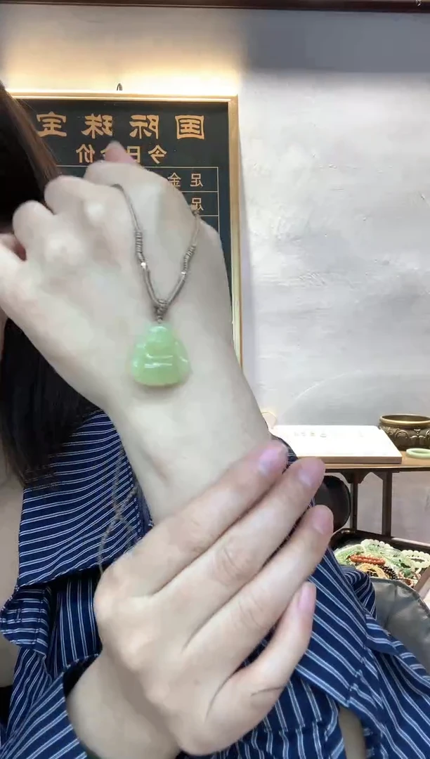 颈饰未镶嵌和田玉吊坠3