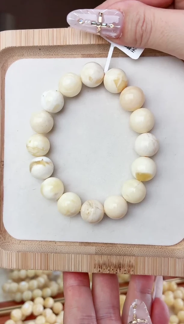 裸石蜜蜡未镶嵌手串