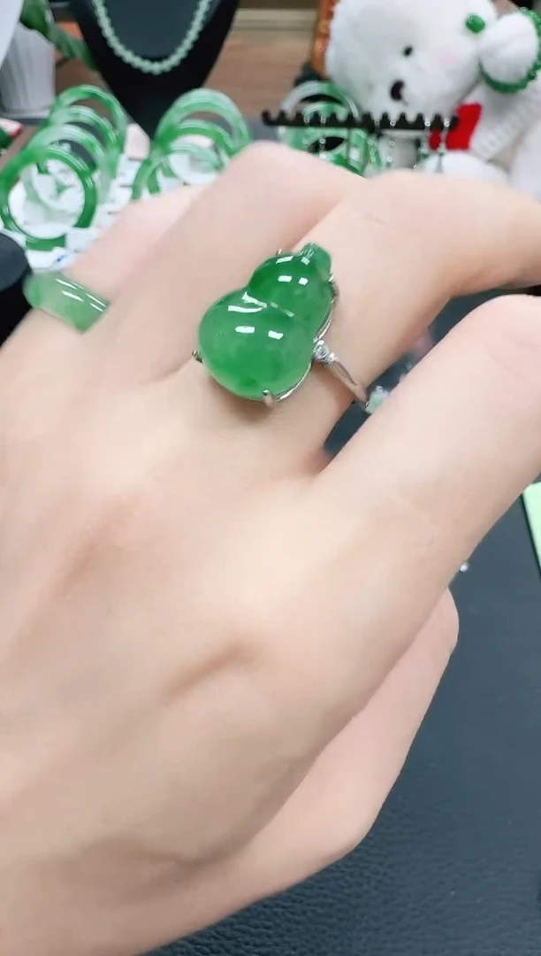 石英质玉（非洲翠）1未镶嵌/2953