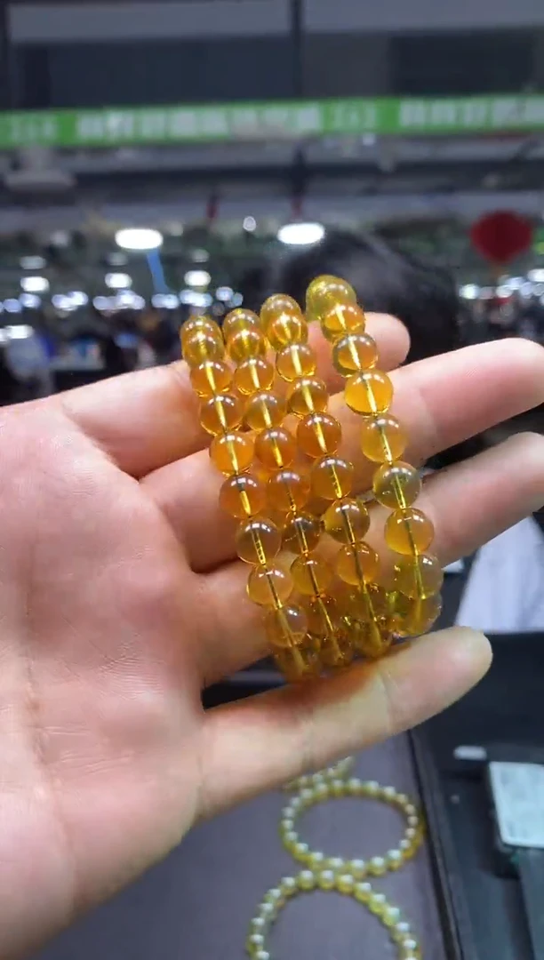 未镶嵌琥珀手串卡8+ 蓝珀手串多样性发其一