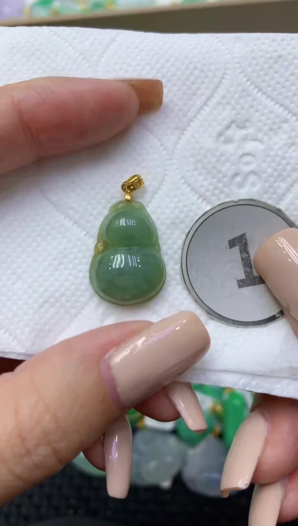 颈饰未镶嵌翡翠天然缅甸翡翠A货