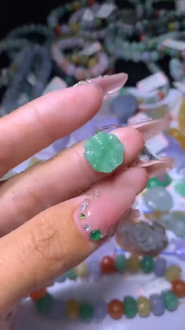 【闪购商品】翡翠颈饰未镶嵌MJX027730