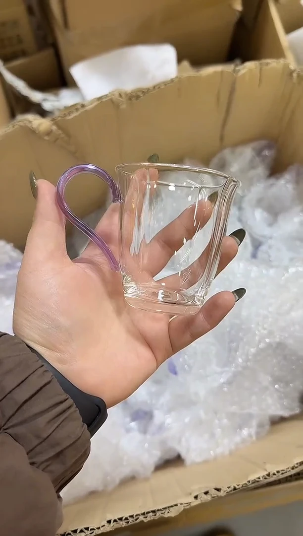 紫色把杯