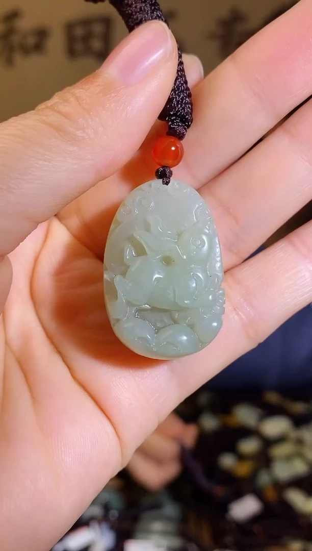 颈饰未镶嵌和田玉1