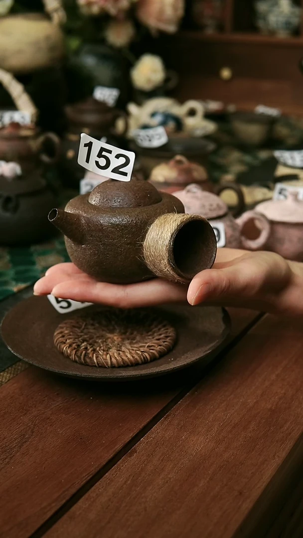 150毫升左右铁锈色系列侧把茶壶