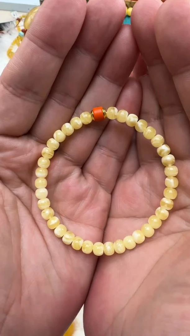 蜜蜡未镶嵌珠宝奇石HZ050