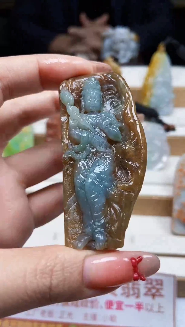 颈饰未镶嵌翡翠翡翠A货