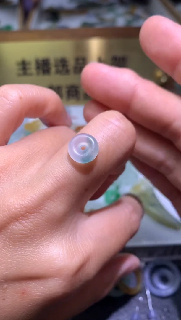 【闪购商品】定制翡翠未镶嵌毛货