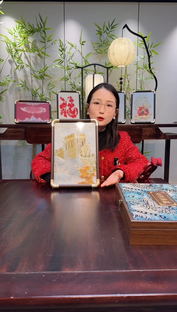 布刺绣摆台，高端刺绣艺术藏品！