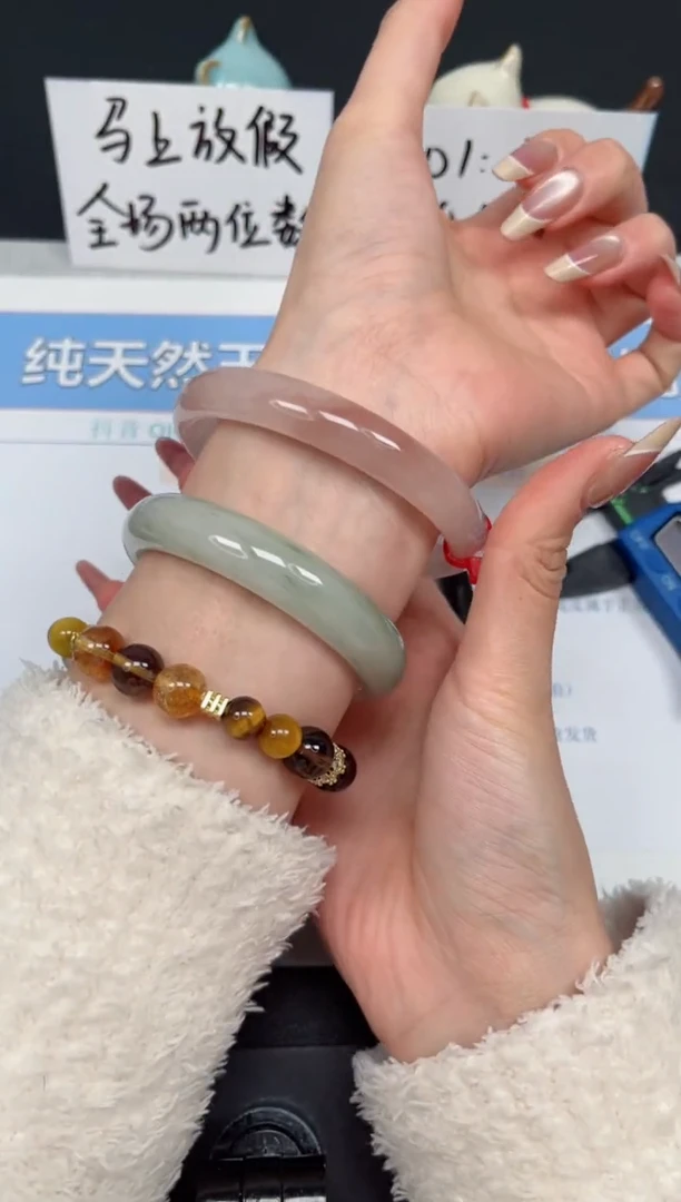 【闪购商品】石英质玉手镯未镶嵌K134-62