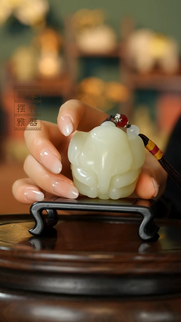 玉《手握吉象》摆件