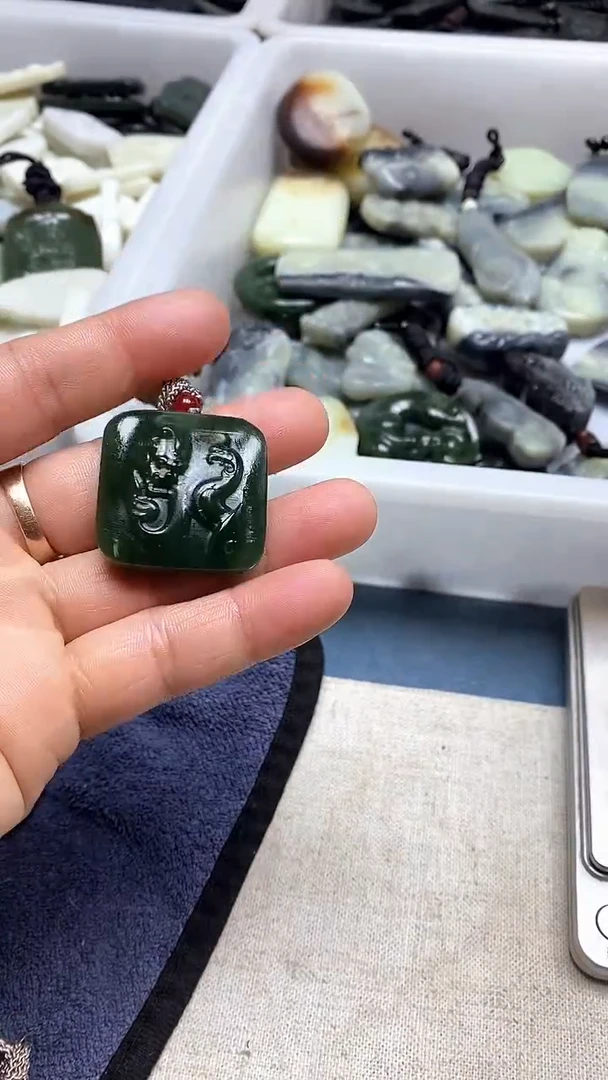 吊坠(不含链)未镶嵌和田玉1