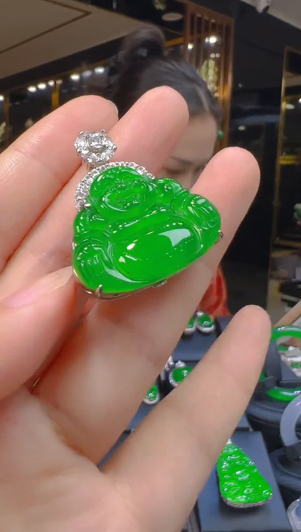 吊坠(赠链)银S925镶嵌翡翠070