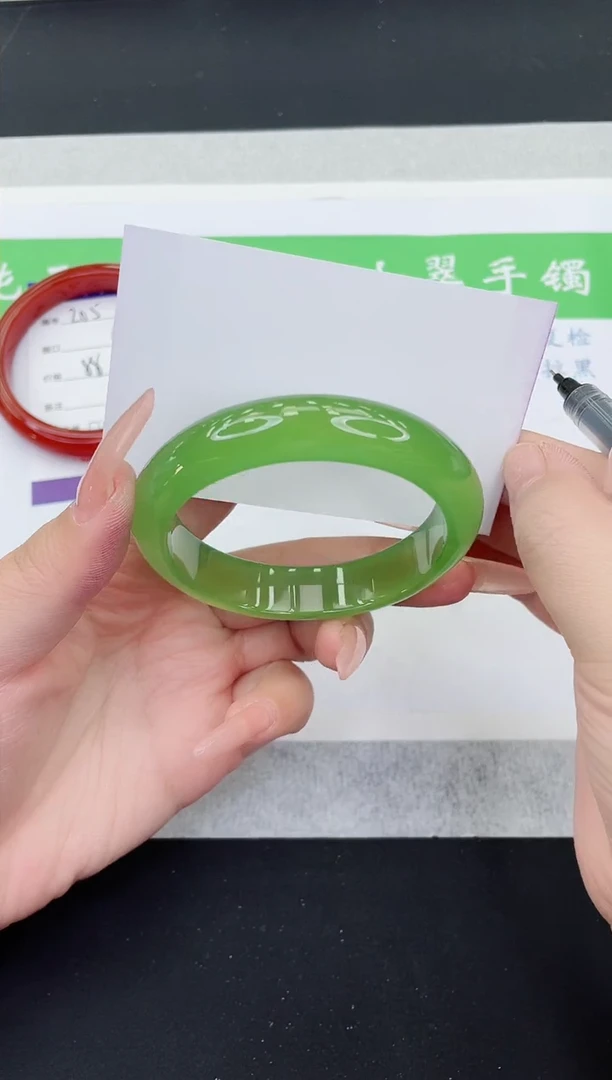 【闪购商品】石英质玉手镯未镶嵌M206-56+