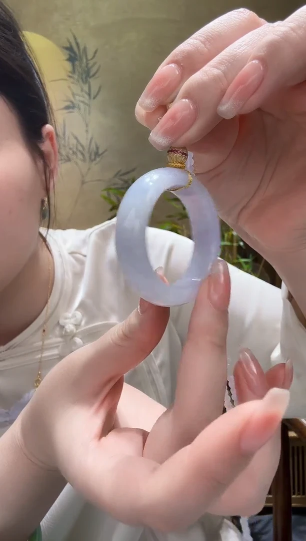 翡翠未镶嵌颈饰吊坠