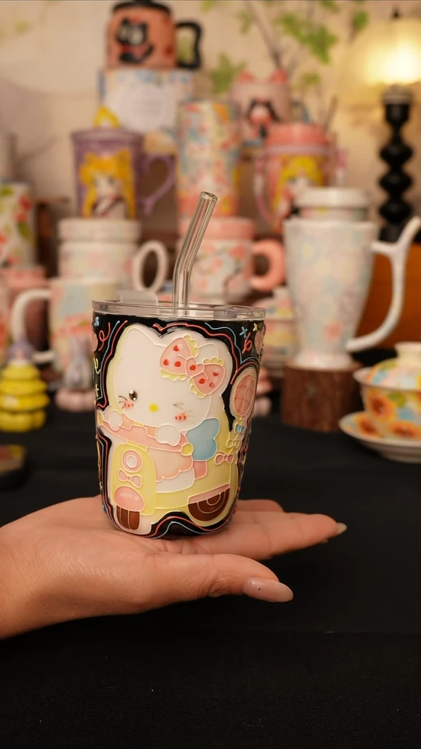 陶景德镇手绘的杯子