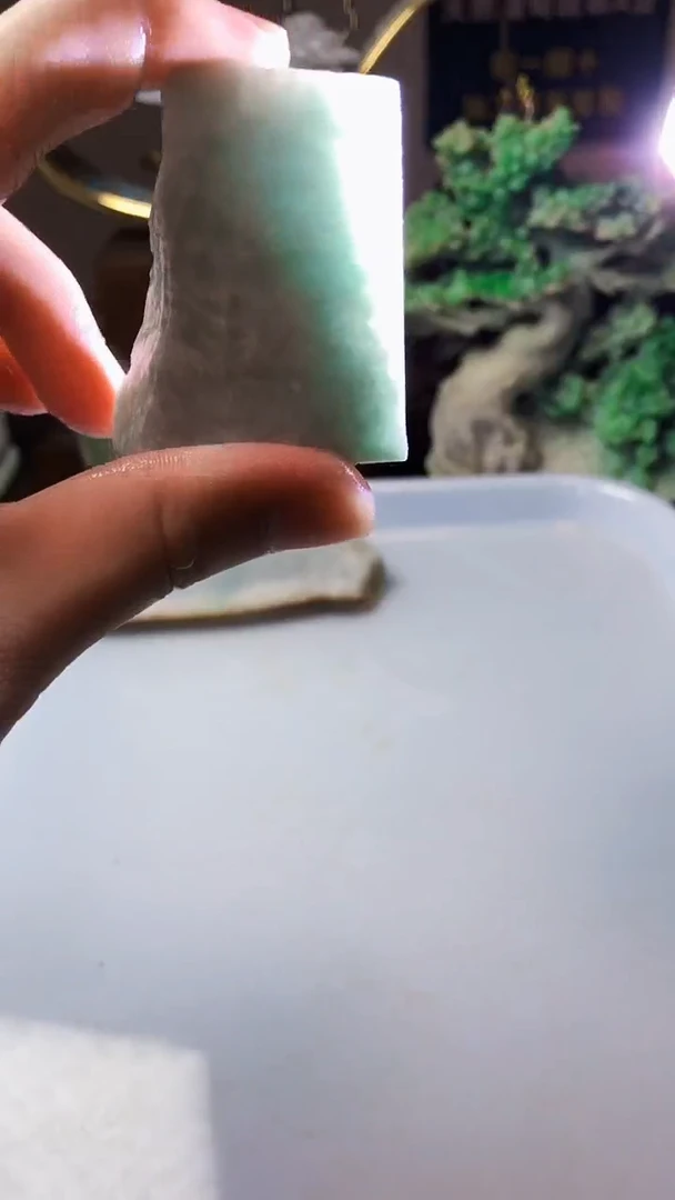 翡翠未镶嵌颈饰天然A货翡翠