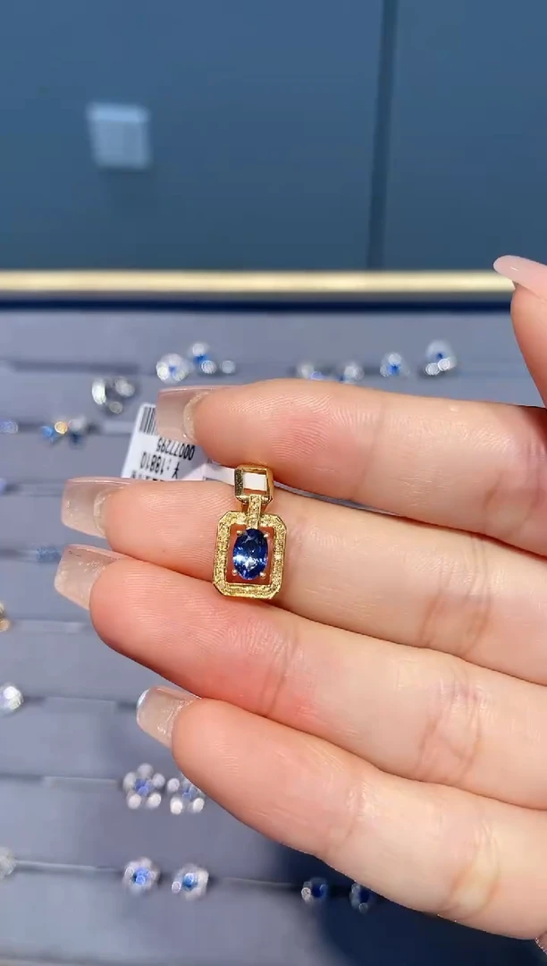 蓝宝石吊坠(不含链)18K金镶嵌吊坠