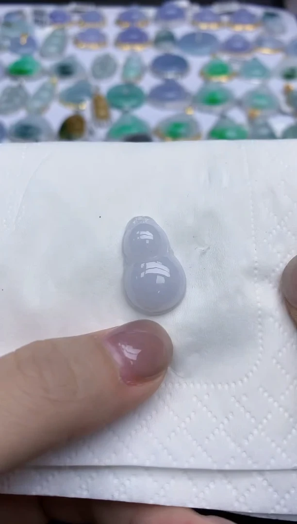 【闪购商品】翡翠颈饰未镶嵌天然翡翠A货