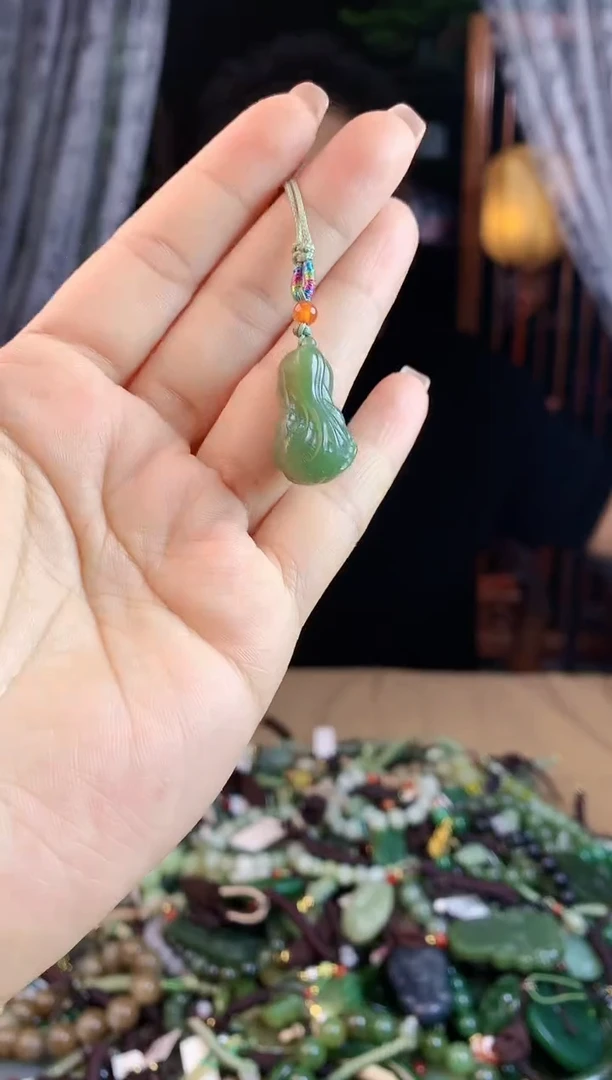 【闪购商品】和田玉挂件未镶嵌多样性发货拍一发一