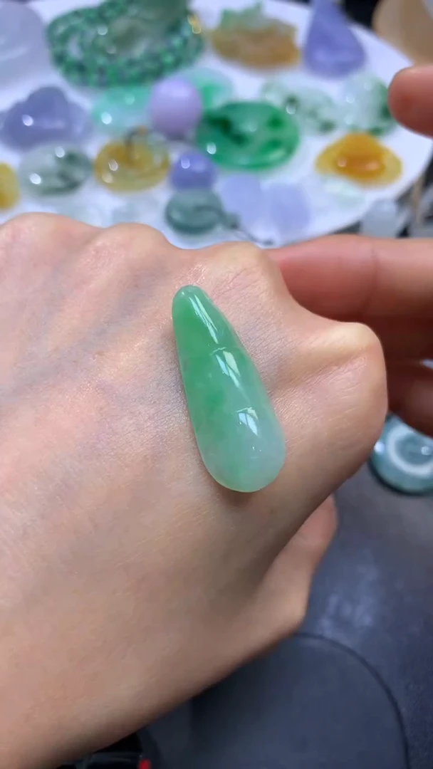 【闪购商品】定制翡翠未镶嵌翡翠