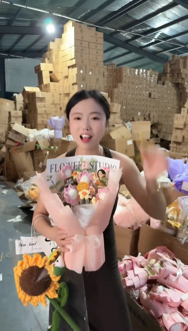 所有产品都有礼品袋+贺卡+7天无理由~