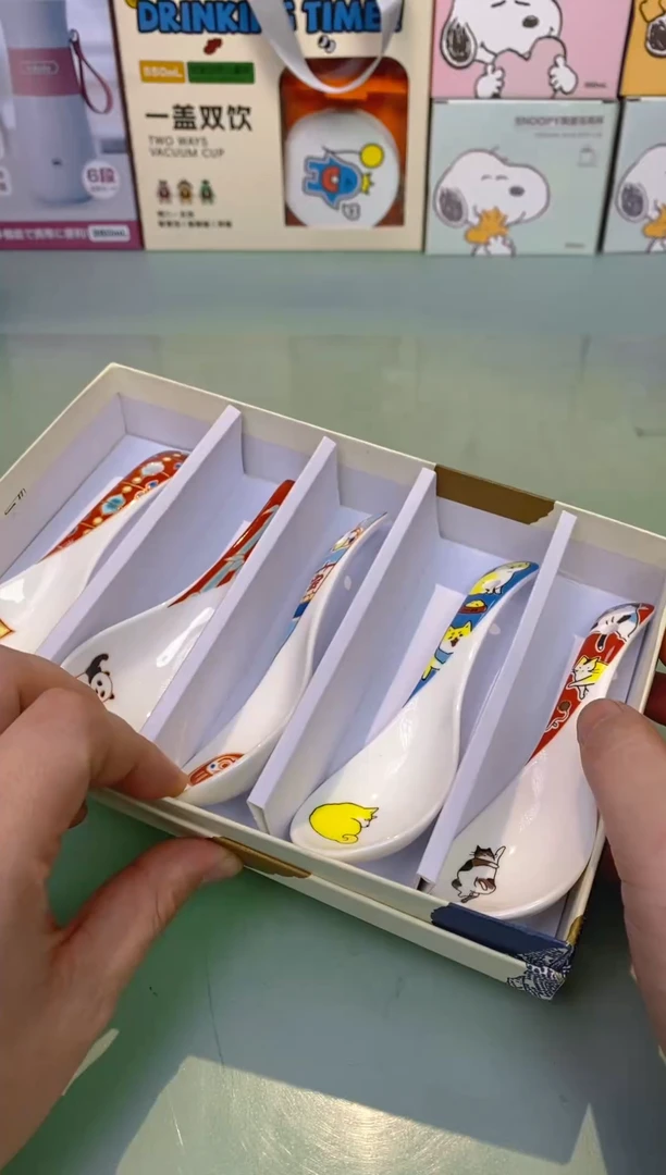 【闪购商品】瓷片勺子