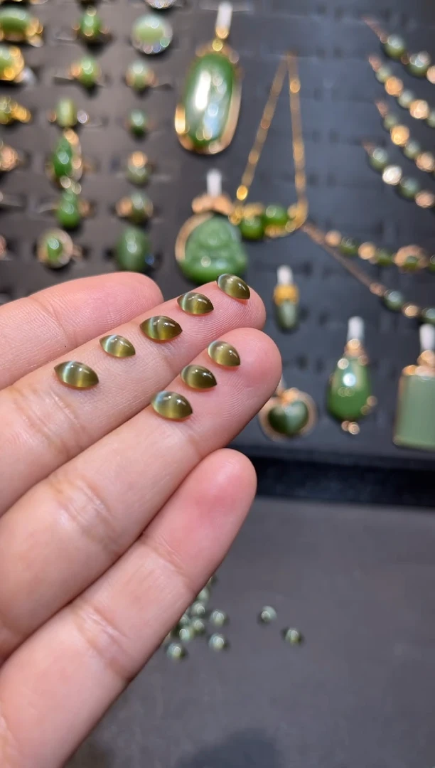 【闪购商品】和田玉碧玉猫眼裸石未镶嵌多样性发一