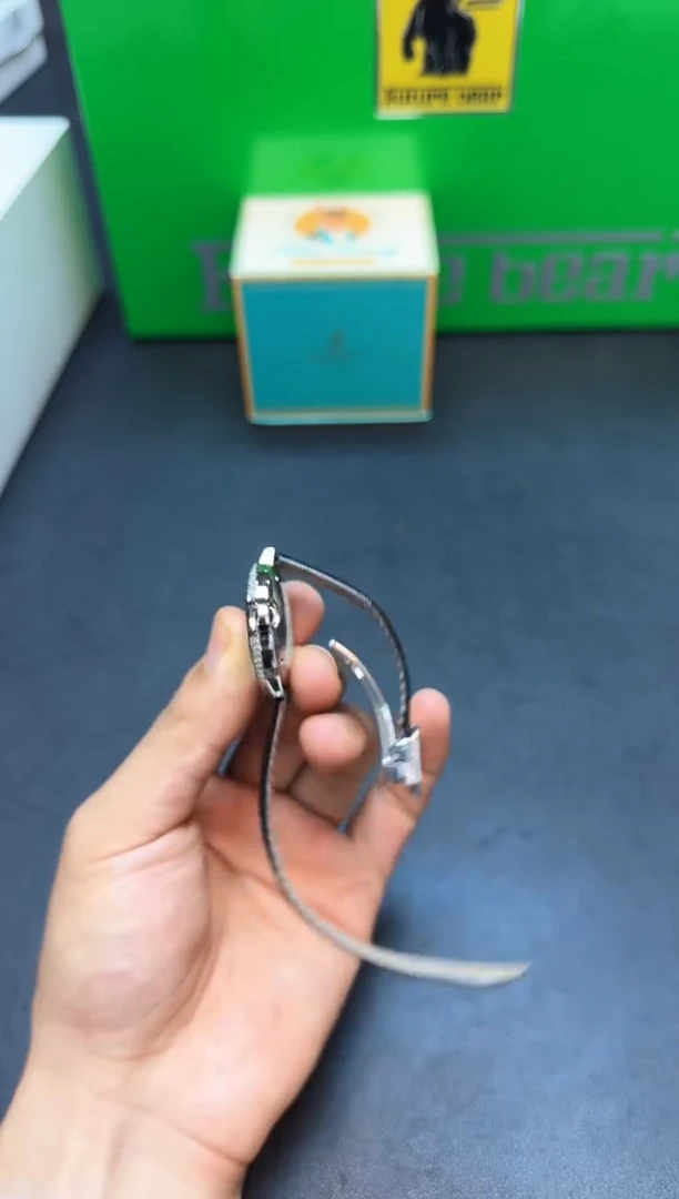 瓷片全新正品一件不留@@WE1396